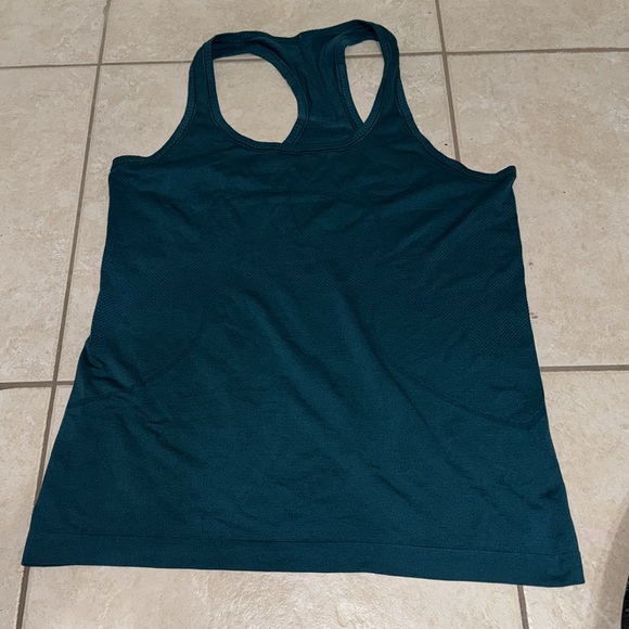 Lululemon Swiftly Tech Racerback Tank Top 
Teal Seamless - Picture 2 of 6